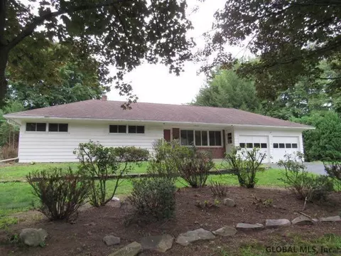 203 Winne Rd, Delmar, NY 12054 photo 2