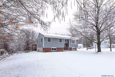 6130 Johnston Rd, Slingerlands, NY 12159 photo 3