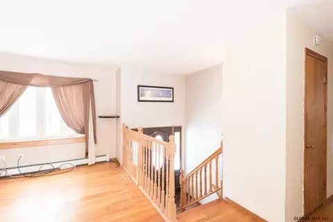 6130 Johnston Rd, Slingerlands, NY 12159 photo 9