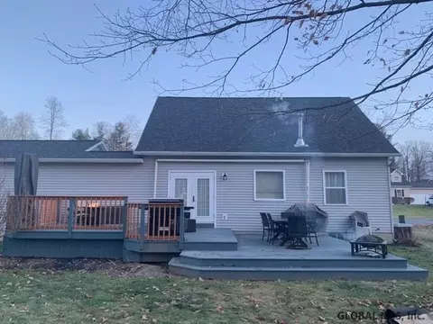 115 Trinity Pl, Selkirk, NY 12158 photo 34