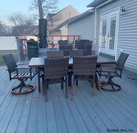 115 Trinity Pl, Selkirk, NY 12158 photo 31