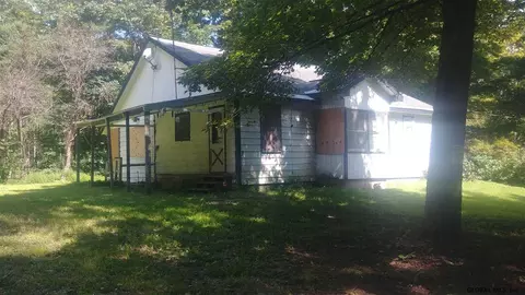 147 Kilmer Rd, Argyle, NY 12809 photo 1