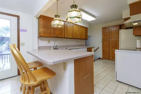 183 Benjamin St, Schenectady, NY 12303 photo 5