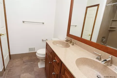 183 Benjamin St, Schenectady, NY 12303 photo 27