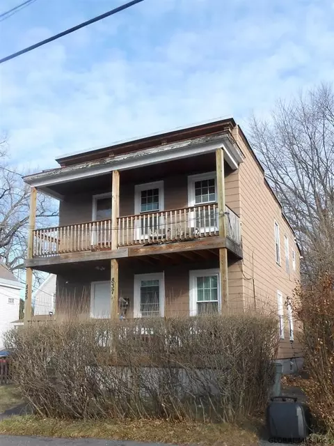 835 Davis Ter, Schenectady, NY 12303 photo 1
