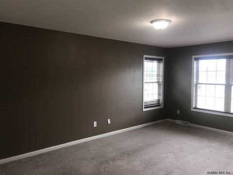 29 Ridgewood Dr, Mechanicville, NY 12118 photo 29