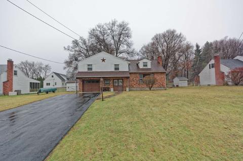 28 Lorelei La, Schenectady, NY 12302 photo 2
