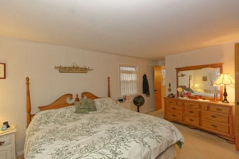 28 Lorelei La, Schenectady, NY 12302 photo 22