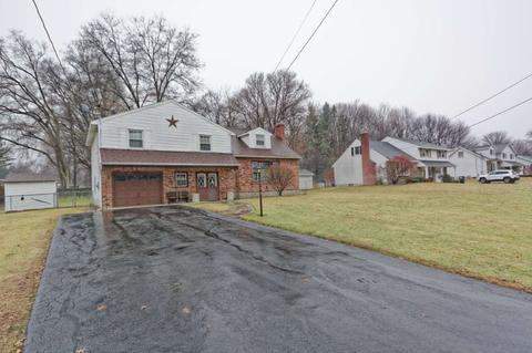 28 Lorelei La, Schenectady, NY 12302 photo 3