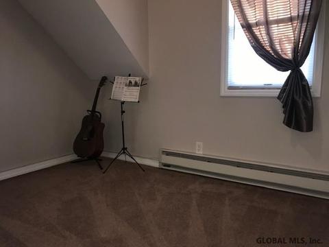 214 Lee Ave, Schenectady, NY 12304 photo 35