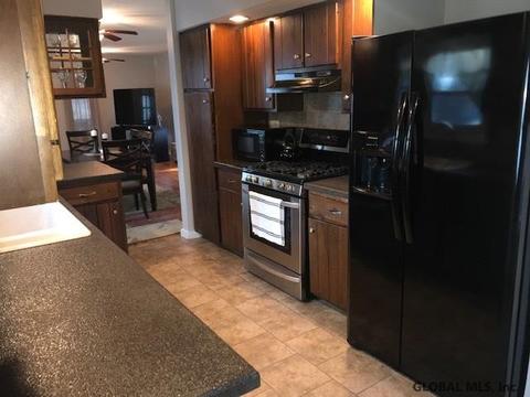 214 Lee Ave, Schenectady, NY 12304 photo 24