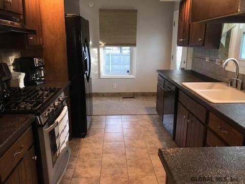 214 Lee Ave, Schenectady, NY 12304 photo 25