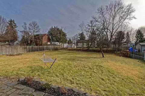 40 Kendale Ave, Schenectady, NY 12304 photo 23