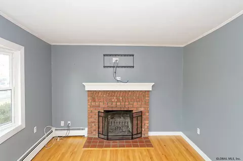 40 Kendale Ave, Schenectady, NY 12304 photo 11