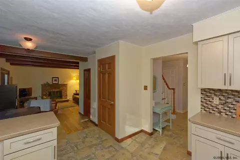 609 Maywood Ave, Schenectady, NY 12303 photo 14
