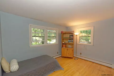 609 Maywood Ave, Schenectady, NY 12303 photo 22