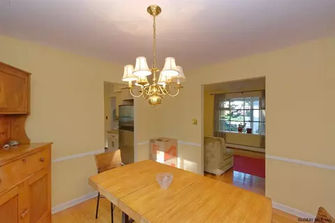 609 Maywood Ave, Schenectady, NY 12303 photo 11