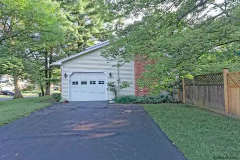609 Maywood Ave, Schenectady, NY 12303 photo 29