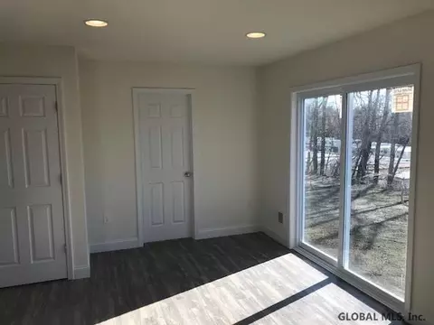 2848 Olean St, Schenectady, NY 12306 photo 5