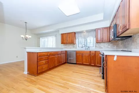 406 Pinkster Ln, Slingerlands, NY 12159 photo 13