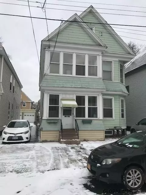 809 Grant Ave, Schenectady, NY 12307 photo 1