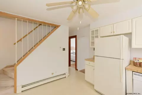 2706 Augustine Ave, Schenectady, NY 12306 photo 10