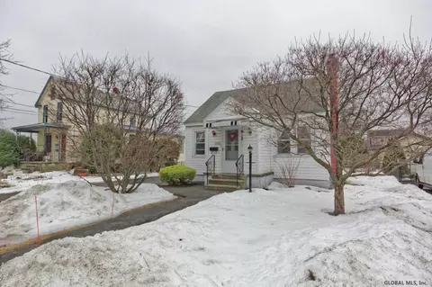 2706 Augustine Ave, Schenectady, NY 12306 photo 3