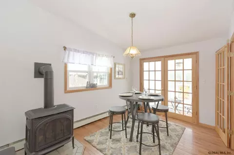 2706 Augustine Ave, Schenectady, NY 12306 photo 13