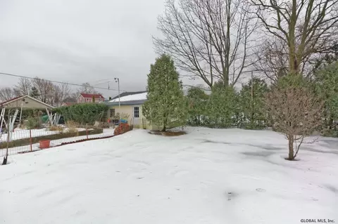 2706 Augustine Ave, Schenectady, NY 12306 photo 28