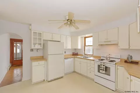2706 Augustine Ave, Schenectady, NY 12306 photo 8
