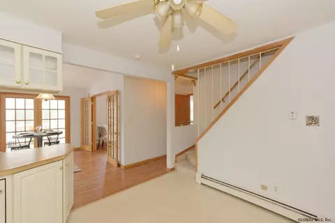 2706 Augustine Ave, Schenectady, NY 12306 photo 9
