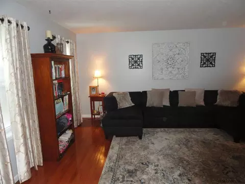 1135 Trinity Ave, Schenectady, NY 12306 photo 13