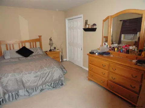 1135 Trinity Ave, Schenectady, NY 12306 photo 18