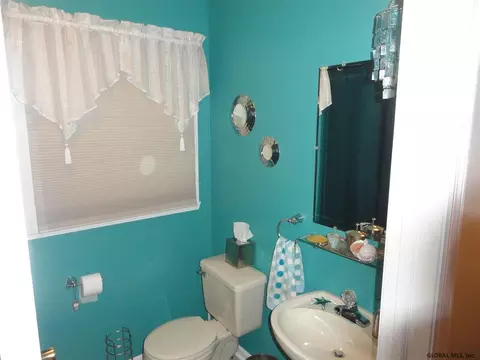 1135 Trinity Ave, Schenectady, NY 12306 photo 15