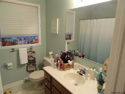 1135 Trinity Ave, Schenectady, NY 12306 photo 23