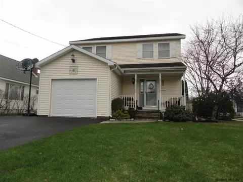 1135 Trinity Ave, Schenectady, NY 12306 photo 3