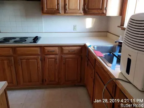 156 Butler Rd, Hampton, NY 12837 photo 2
