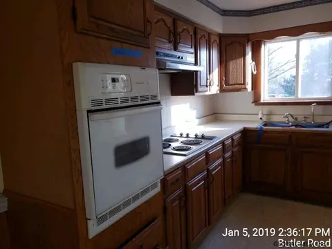 156 Butler Rd, Hampton, NY 12837 photo 3