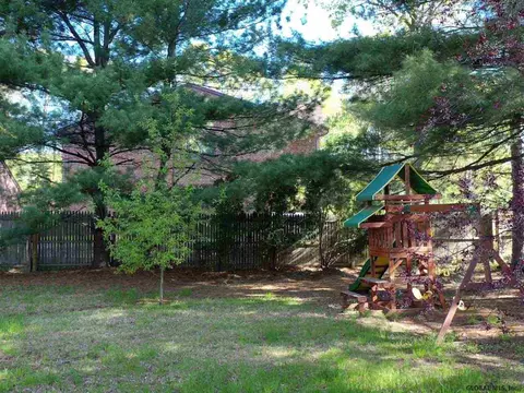 26 Murray Dr, Glenmont, NY 12077 photo 35