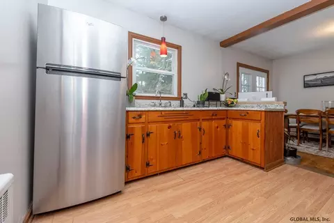17 Charles Blvd, Delmar, NY 12054 photo 13