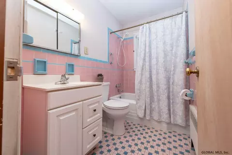 17 Charles Blvd, Delmar, NY 12054 photo 9