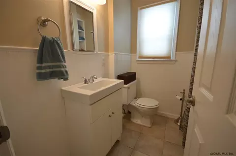 1214 Sumner Ave, Schenectady, NY 12309 photo 12