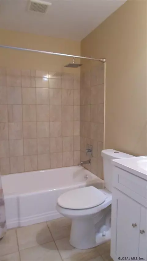 1301 Scott St, Schenectady, NY 12306 photo 17