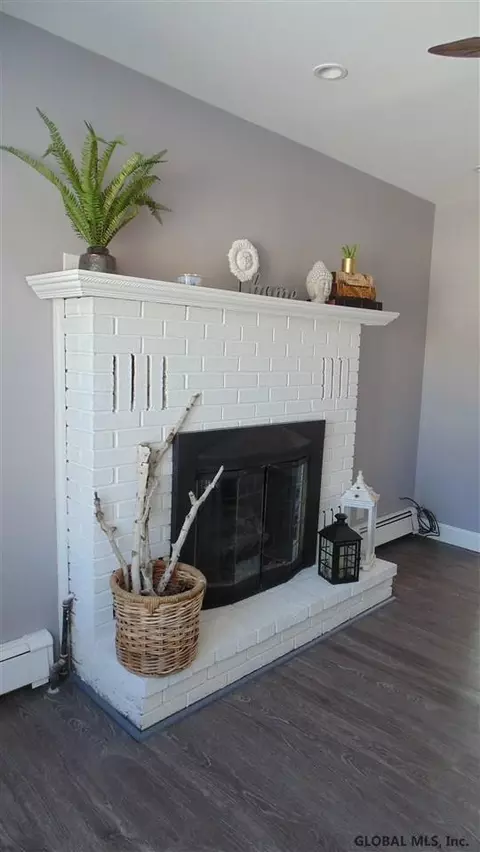 1301 Scott St, Schenectady, NY 12306 photo 11