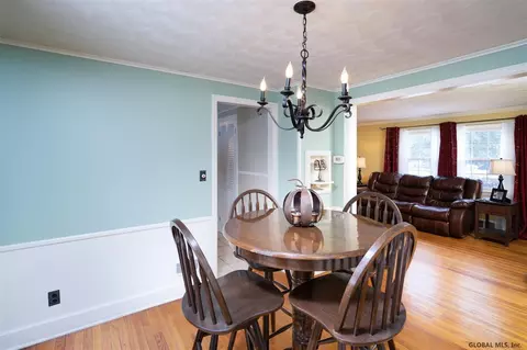137 Elsmere Ave, Delmar, NY 12054 photo 8