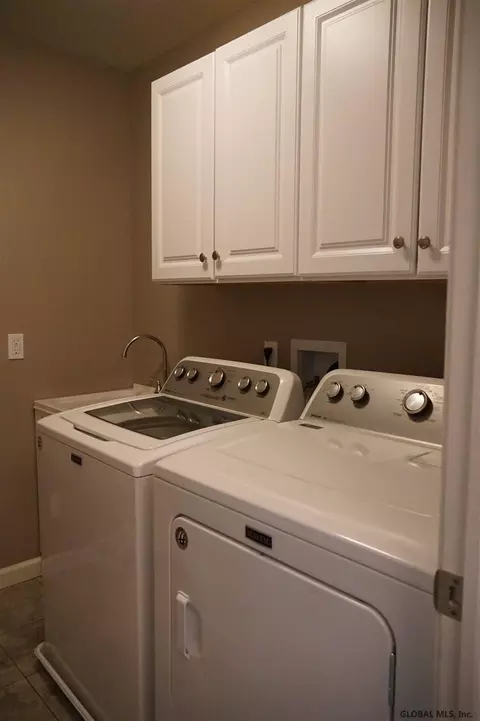 46 Monroe Ave, Albany, NY 12203 photo 35