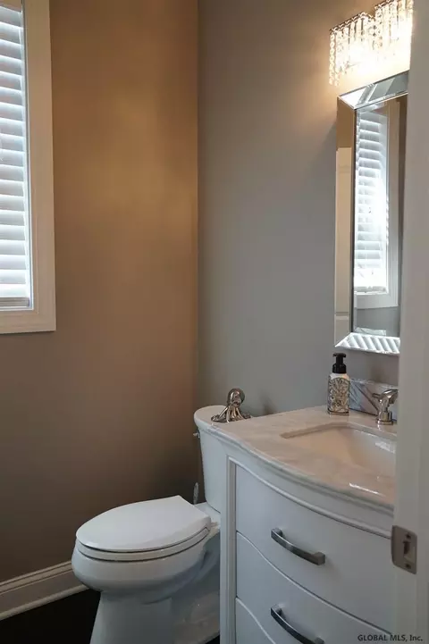 46 Monroe Ave, Albany, NY 12203 photo 27