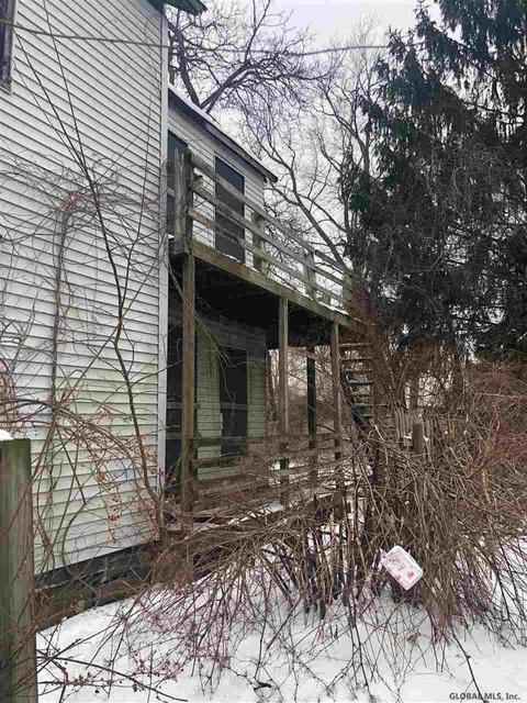 312 Schenectady St, Schenectady, NY 12307 photo 3
