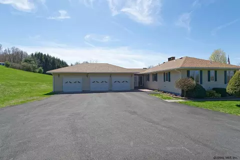 48 Rexleigh Rd, Cambridge, NY 12816 photo 4