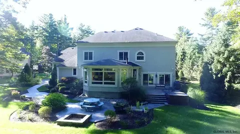 852 Greenthorne Blvd, Schenectady, NY 12303 photo 9